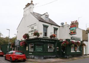 Picture of The Dobblers Inn