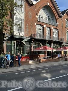 Picture of The Woodberry Tavern