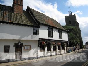 Picture of Saracens Head Hotel