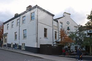 Picture of The Bell Hotel (JD Wetherspoon)