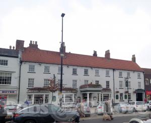Picture of Golden Lion Hotel
