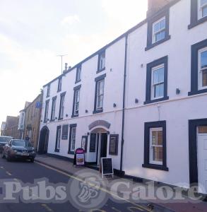 Picture of Schooner Hotel