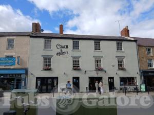 Picture of Coach & Horses