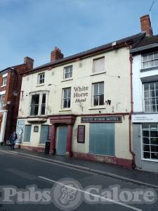 Picture of White Horse Hotel