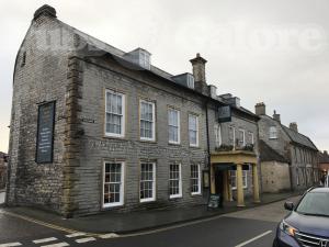 Picture of Langport Arms Hotel