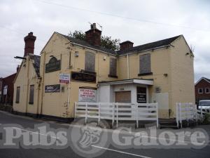 Picture of The Low Valley Arms