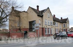Picture of The Queens Hotel (JD Wetherspoon)