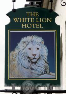 Picture of White Lion Hotel