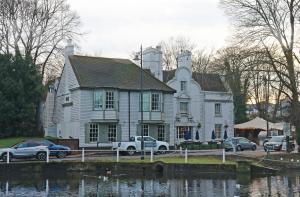 Picture of The Greyhound Hotel
