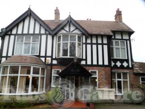 Picture of Oaklands Hotel