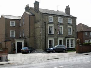 Picture of Woodville Hotel