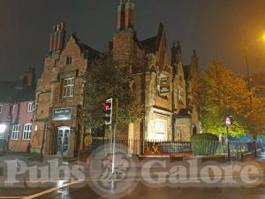 Picture of Beaufort Bar  @ Plough & Harrow Hotel