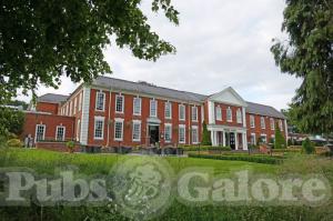 Picture of Manor Hotel