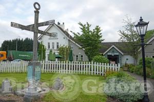 Picture of Harvester The Bassetts Pole