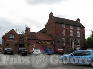 Picture of Dog & Doublet Inn