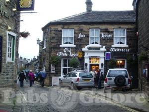 Picture of Old White Lion Hotel