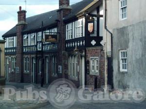 Picture of The Golden Lion Hotel