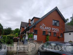 Picture of Island Pool