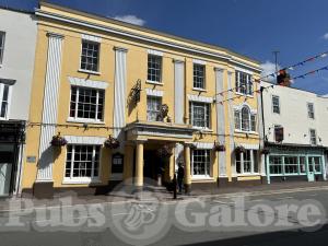 Picture of The White Lion Hotel