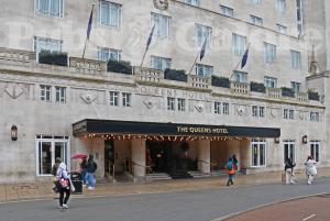 Picture of Queens Hotel
