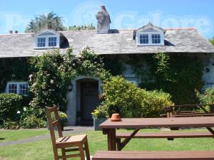 Picture of The Stackpole Inn