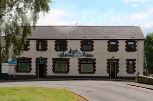 Picture of Old Bridgend Inn