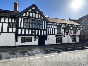 Picture of Queens Head Hotel