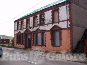 Picture of The Blandy Arms Hotel