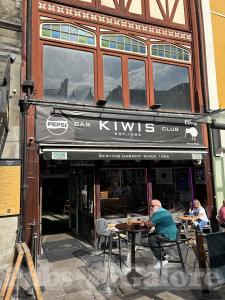 Picture of Kiwis