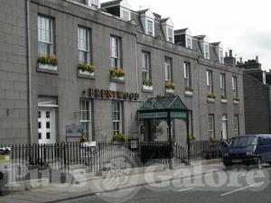 Picture of Carriages @ Brentwood Hotel