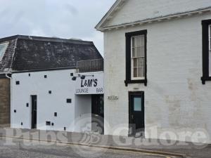 Picture of L & M's Lounge Bar