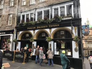 Picture of Deacon Brodies Tavern