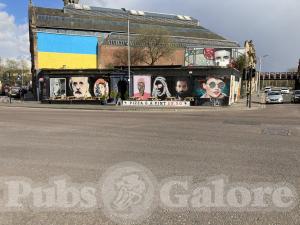 Picture of Clutha & Victoria Bar