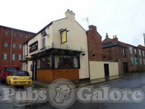 Picture of Three Crowns