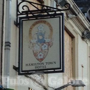 Picture of Hamilton Town Hotel