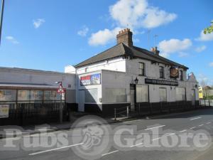 Picture of Goldsworth Arms