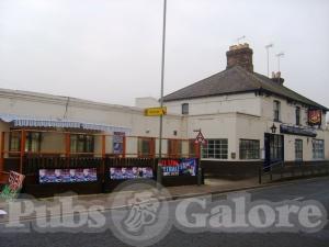 Picture of Goldsworth Arms