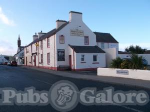 Picture of King's Arms Hotel
