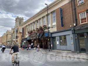 Picture of The Regal (Lloyds No 1 Bar)