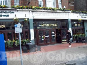 Picture of Cornfield Garage (JD Wetherspoon)