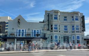 Picture of Cabot Court Hotel (JD Wetherspoon)