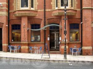 Picture of Metro Bar