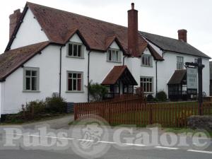 Picture of Hundred House Inn