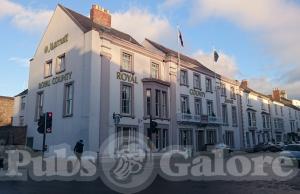 Picture of Cast Iron Bar @ Royal County Hotel