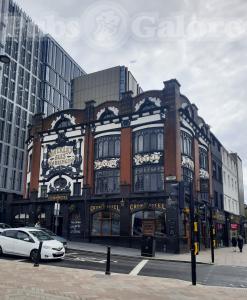 Picture of Crown Hotel