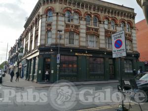 Picture of Hen & Chickens