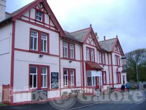 Picture of Railway Station Hotel