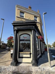 Picture of The Queens Arms