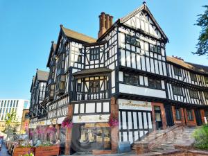 Picture of The Flying Standard (JD Wetherspoon)