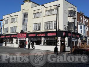 Picture of Leo's Bar